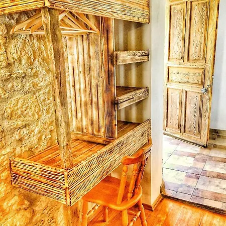 Stone&wood House Otel