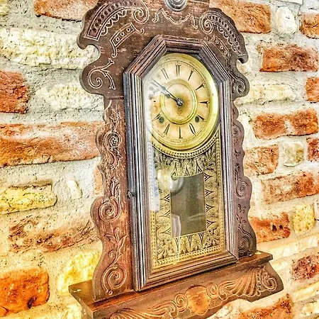 Stone&wood House Otel