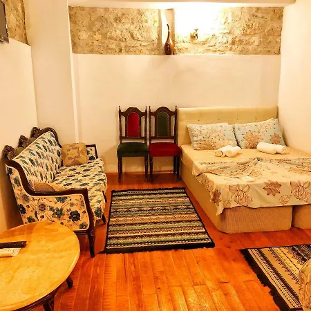 Stone&wood House Otel *